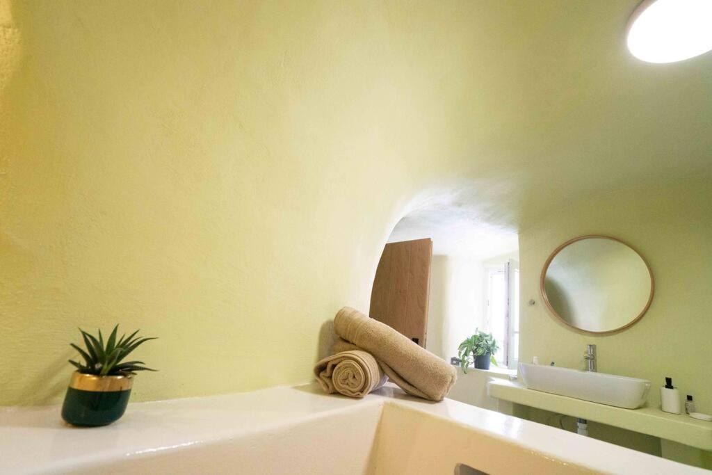 サントリーニ Santorini Oasis- Cave Houseヴィラ エクステリア 写真